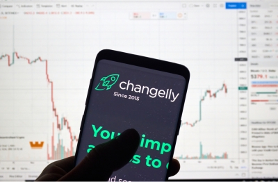 مبادله ارزهای دیجیتال با Changelly در لجر